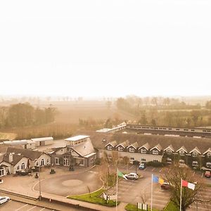 Horse & Jockey Hotel